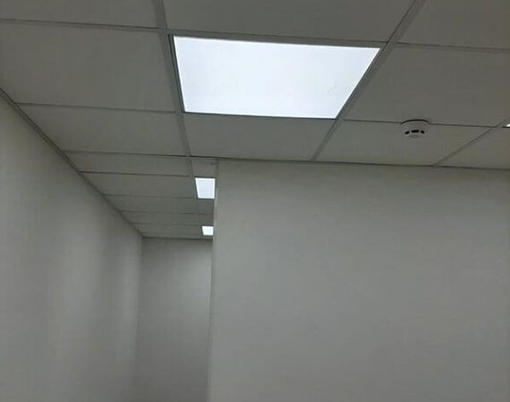подвесные потолки в офисе